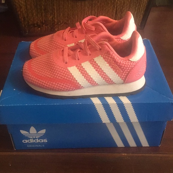 Adidas Size 7K (toddler girl) - Picture 3 of 7